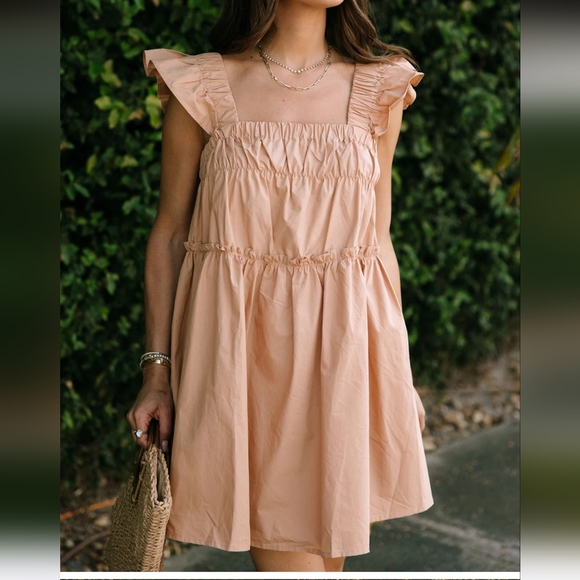 Vici Dresses & Skirts - Vici Francina Flutter Sleeve Mini Dress